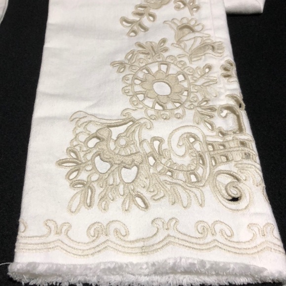 🆕 Free People Cutwork Cigarette Jeans - Picture 4 of 6